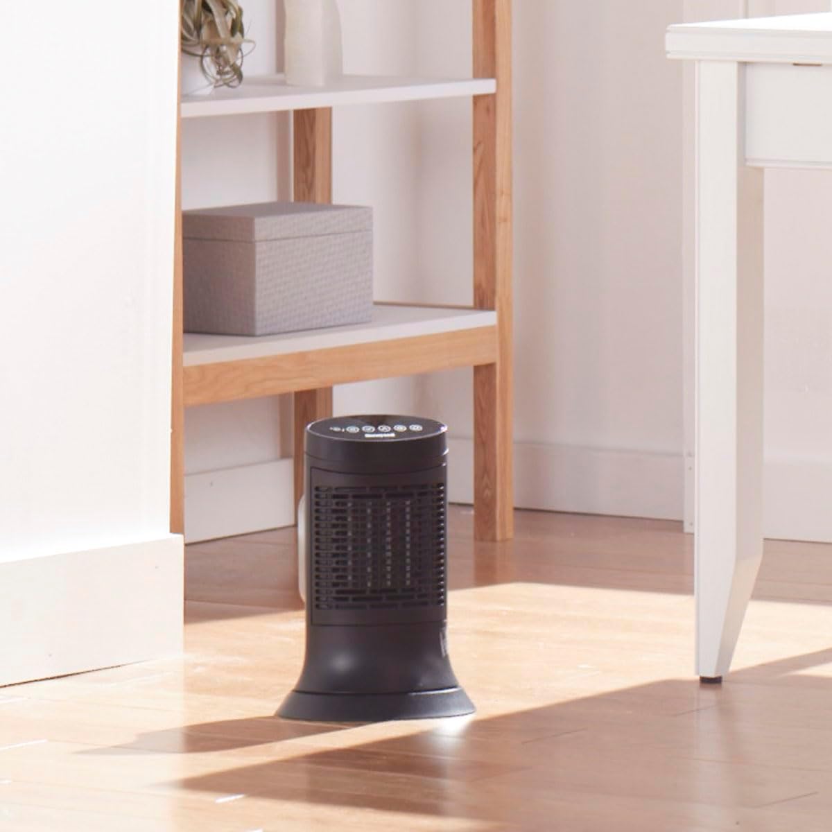 Honeywell HCE311V Compact Ceramic Tower Heater 1