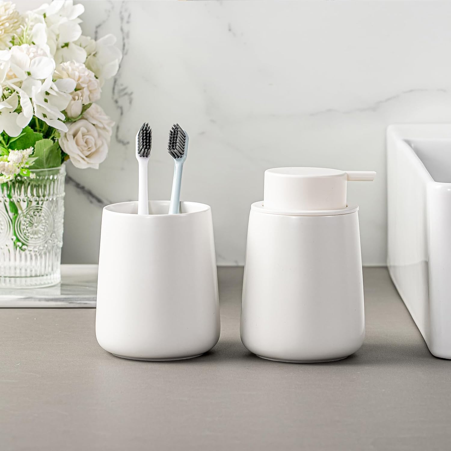Ceramic Toothbrush Holder with Modern Design