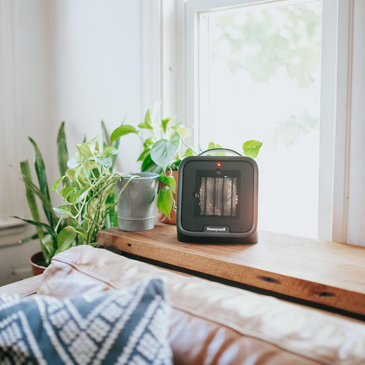 Honeywell UberHeat Plus Ceramic Space Heater for Small Rooms Black