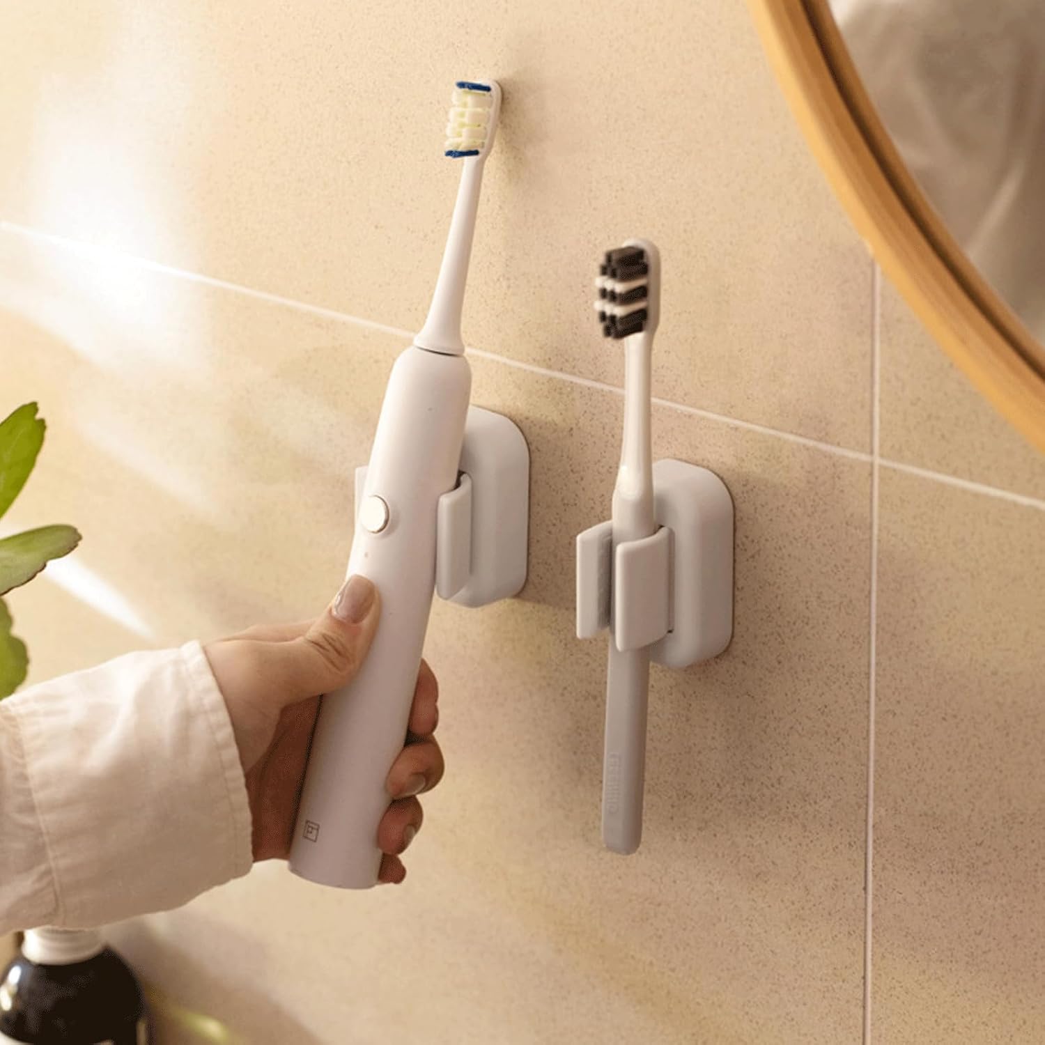 4PCS Wall-Mounted Toothbrush Holder with Adjustable Clamp