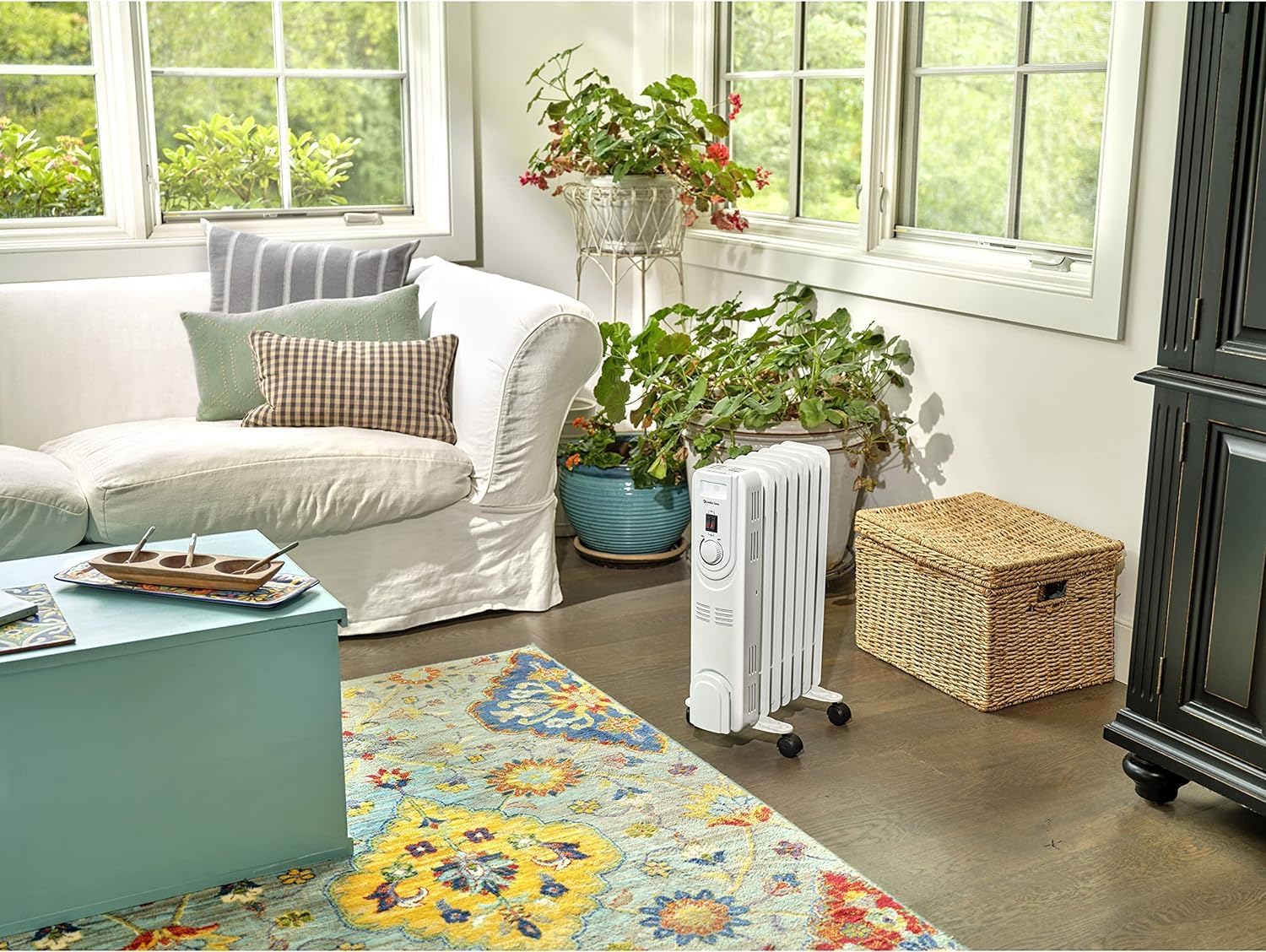 Comfort Zone 1200W Oil-Filled Radiant Space Heater with Safety Features